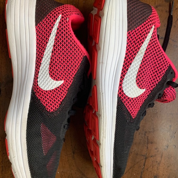 Sneakers - Picture 9 of 9